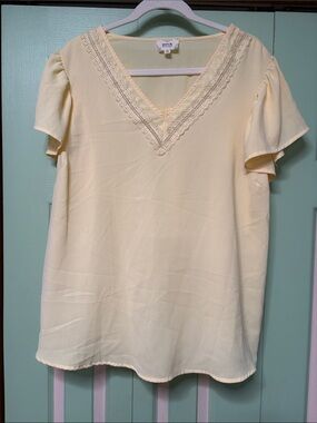 Perch by Blu-Pepper Yellow Lace-Trim V-Neck Women's Top